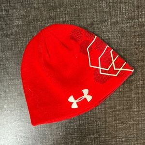 Under Armour beanie size Youth - one size